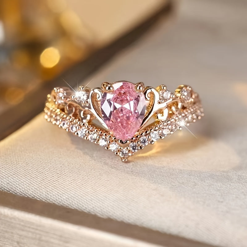 Anillo Princesa Corona Dorado con Piedra Rosa y Circonias