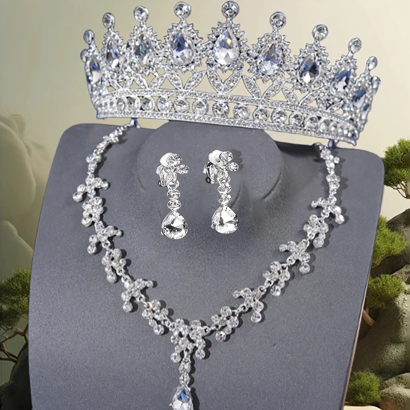 Set Tiara, Collar y Aretes para 15 Años Serena