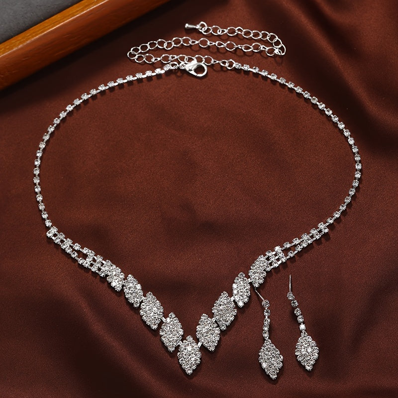 Set Joyería con Collar y Aretes de Cristales Brillantes – Diseño Elegante para Eventos - Collares