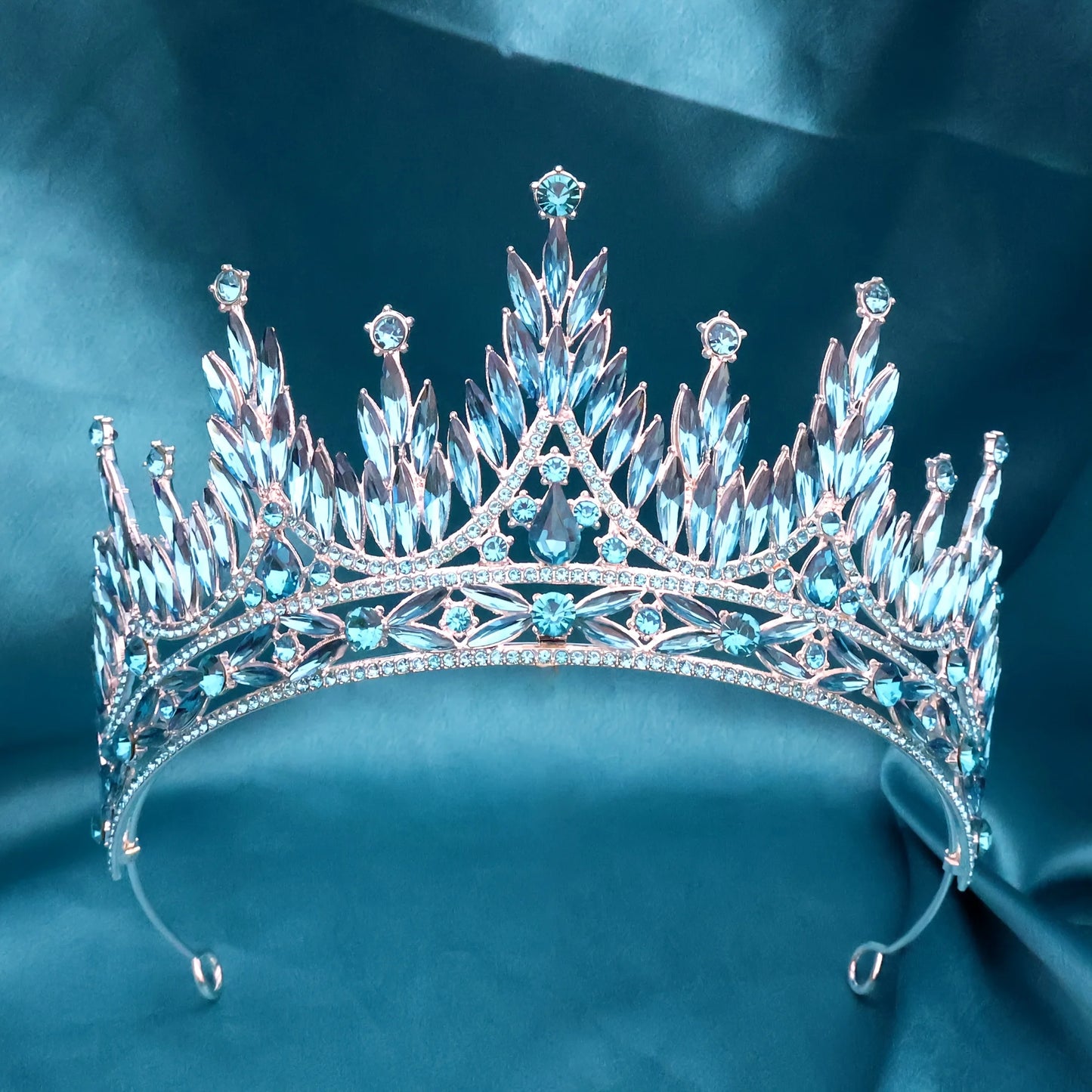 Tiara Soberana Plateada para Quinceañera y Novia