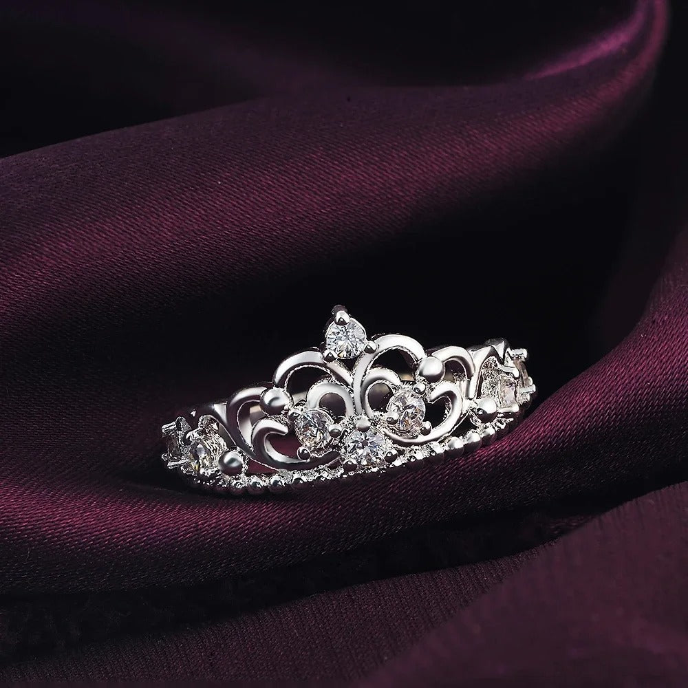 Anillo Princesa en Acero Inoxidable Plateado con Circonias