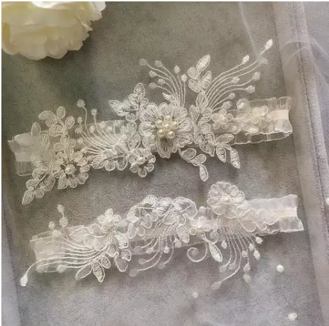 Liguero De Encaje Para Novia - Tocado y Velos