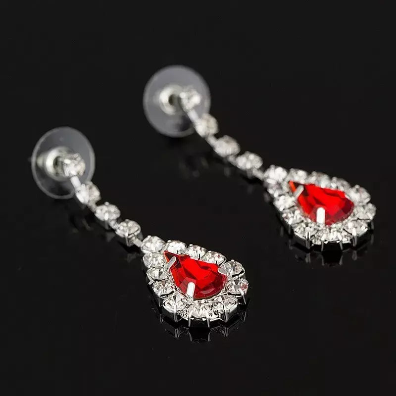Set Collar y Aretes Plateados – Joyería para Bodas y Eventos - Collares