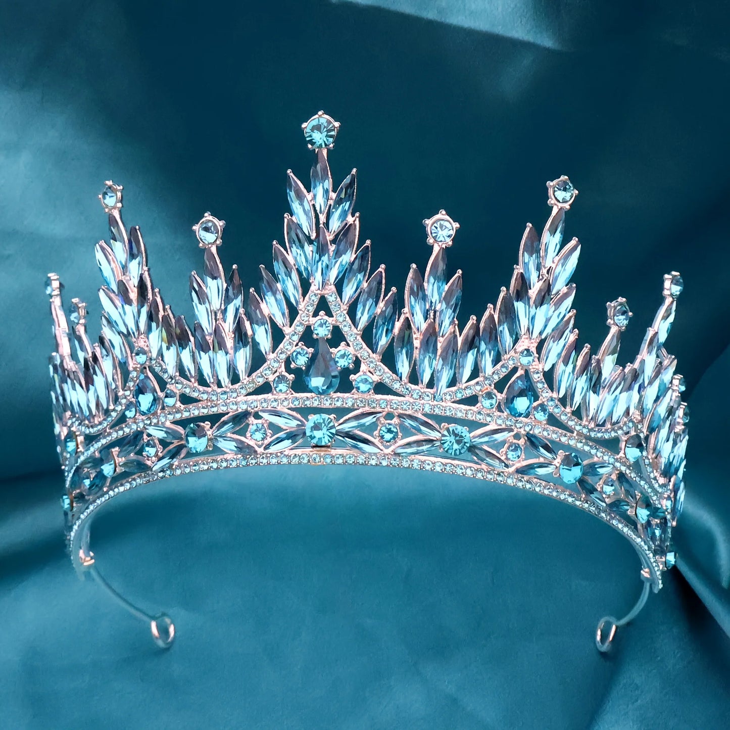 Tiara Soberana Plateada para Quinceañera y Novia