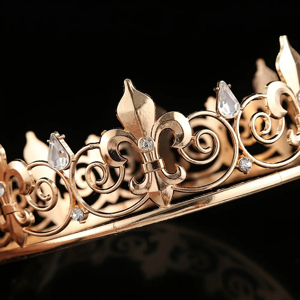 Detalle corona príncipe dorada metal resistente – Sepia Moda y Más