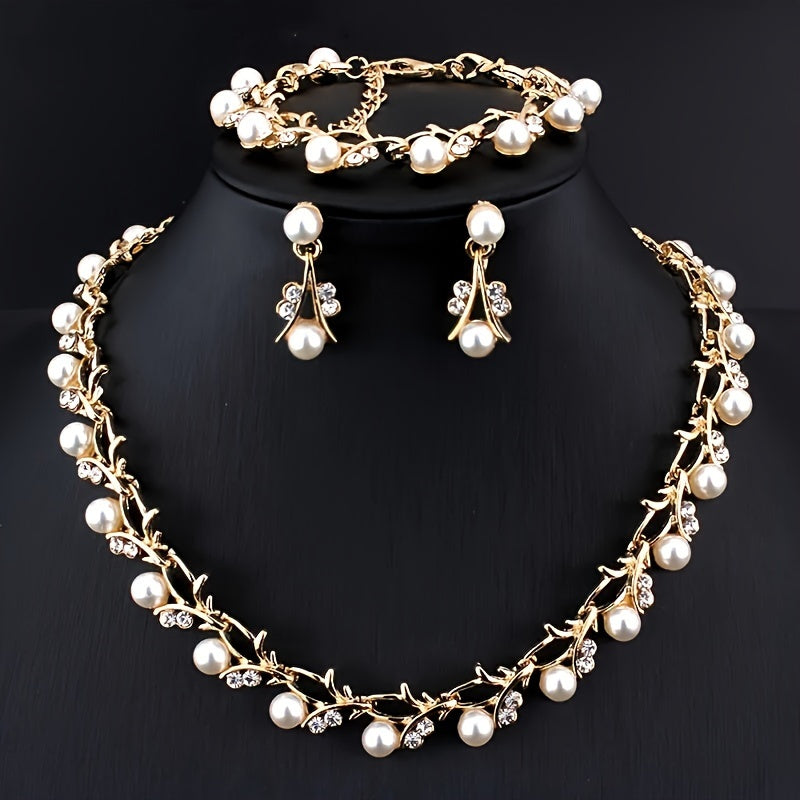 Set Joyería Dorada con Perlas y Cristales – Collar Aretes y Pulsera Elegantes - Collares