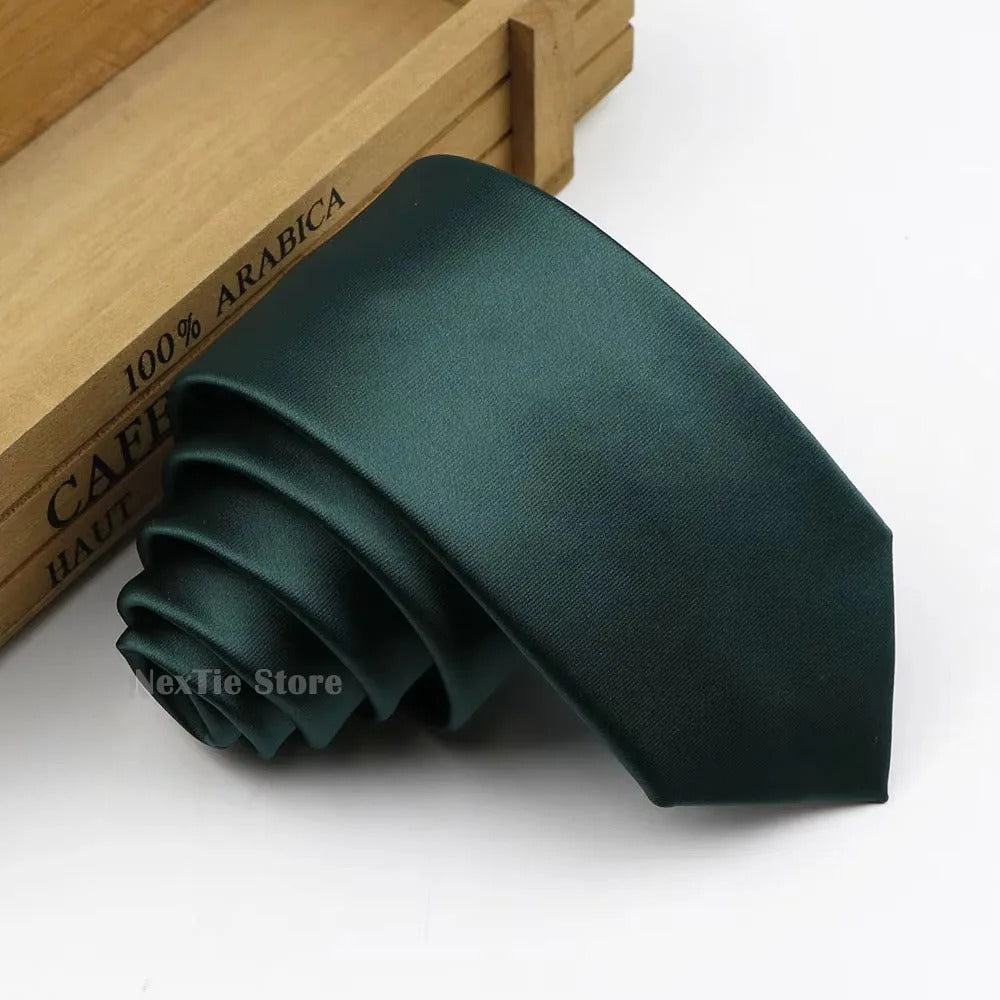 Corbata Satinada Slim Juvenil Elegante - Verde oscuro - Corbata