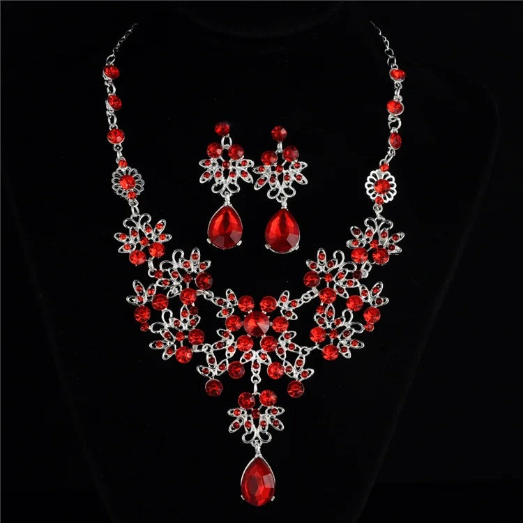 Set Joyería con Collar y Aretes de Cristales Blancos – Elegancia Atemporal para Eventos - Rojo - Collares