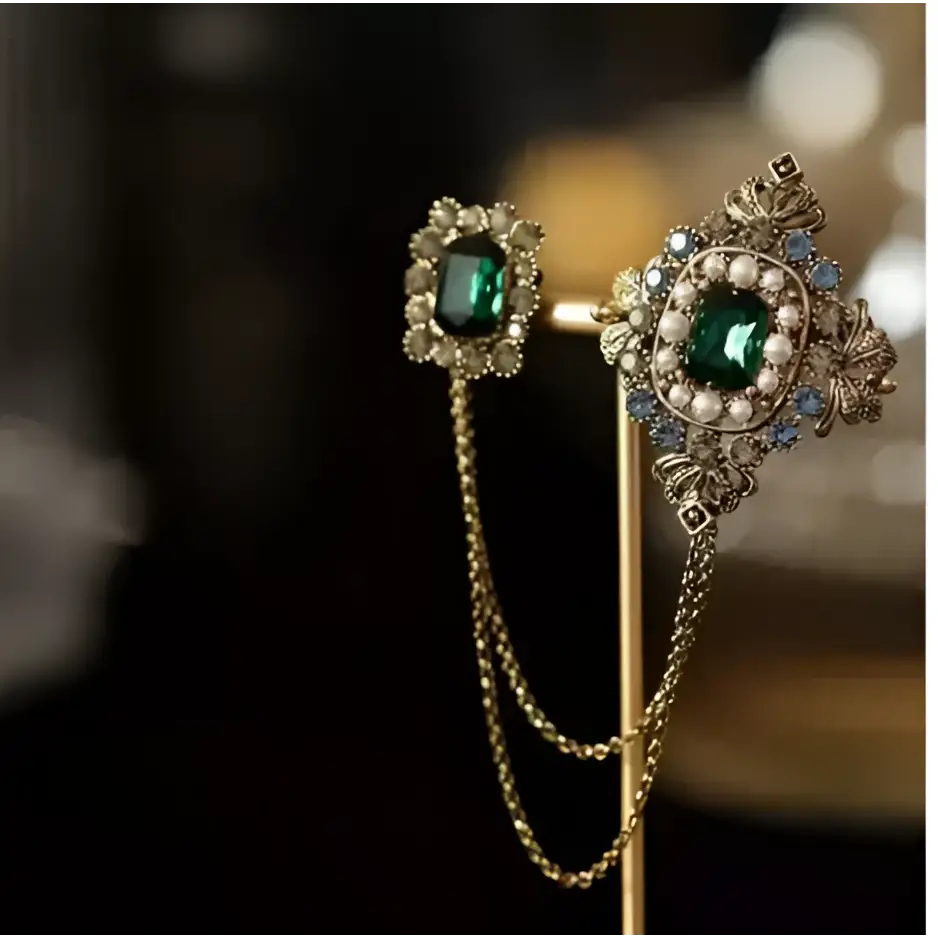 Pin broche caballero elegante premium traje Colombia