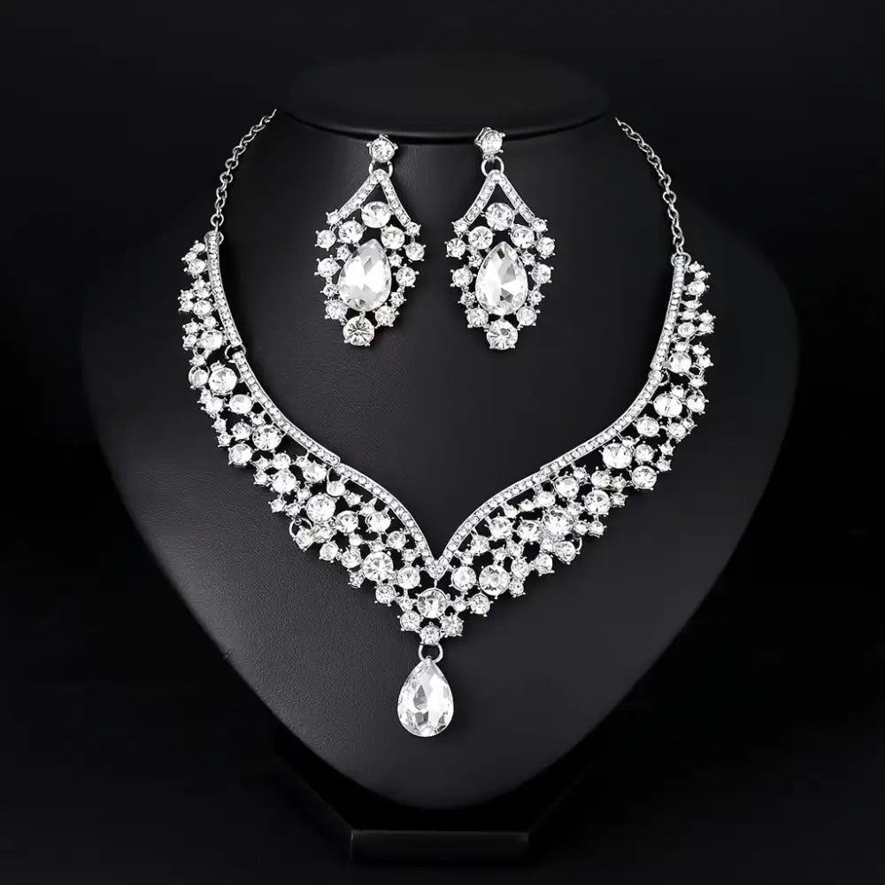 Set joyería collar aretes cristales blancos clásico Colombia