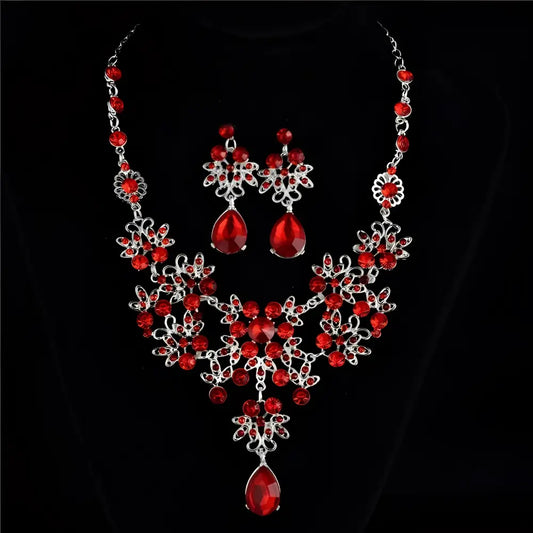 Set joyería collar aretes cristales blancos elegancia Colombia