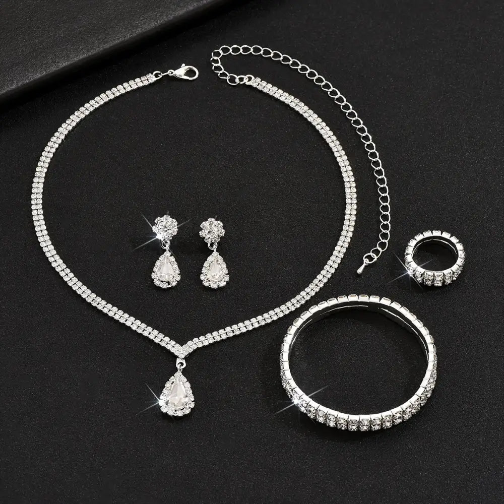 Set joyería plateada minimalista collar aretes Colombia