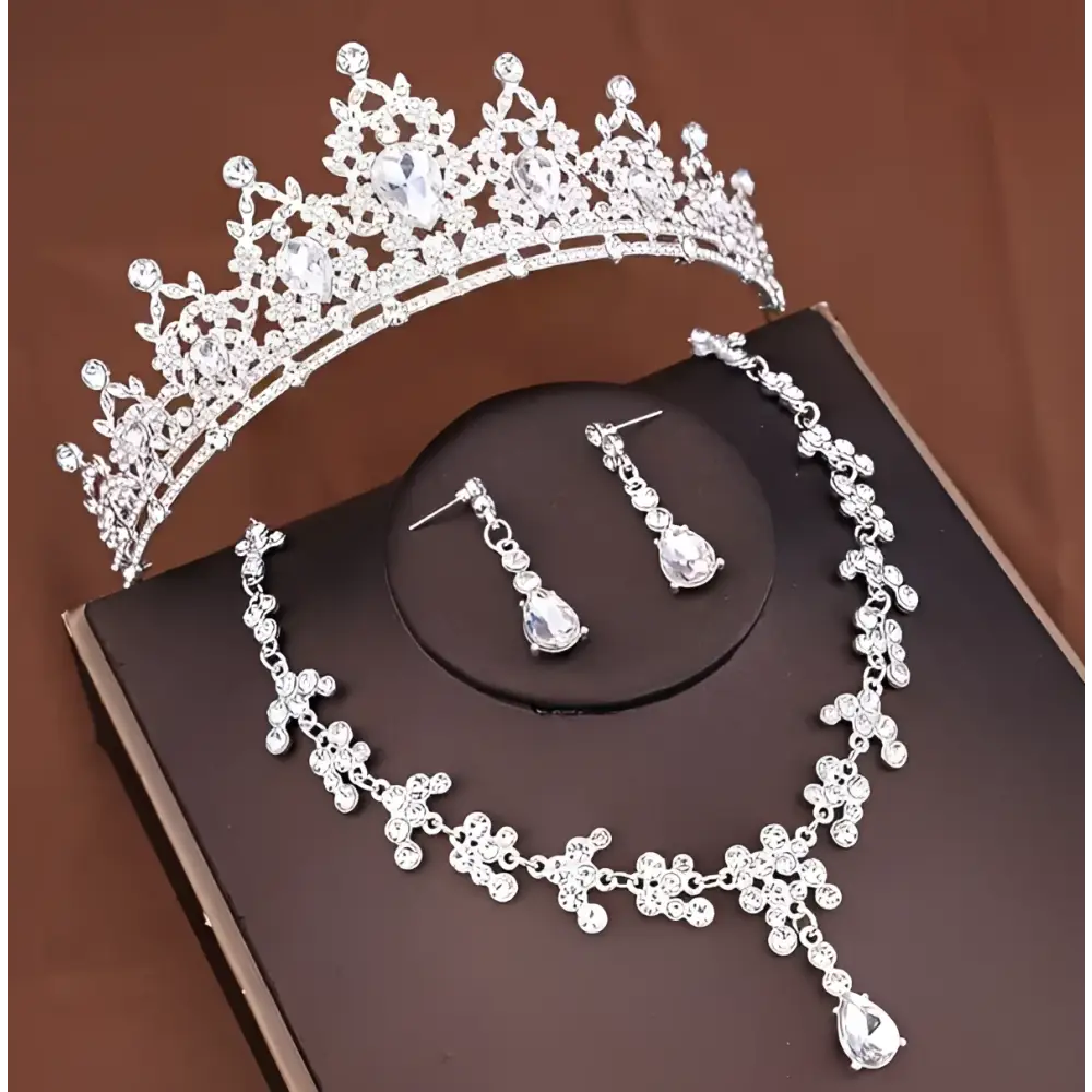 Set corona tiara collar aretes quinceañera 15 años Colombia