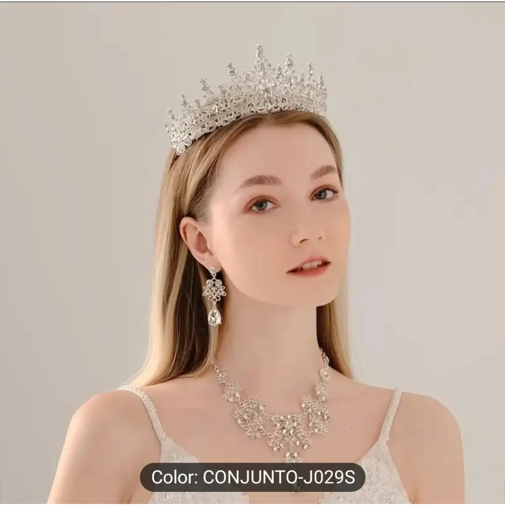 Tiara cristal plateada dorada bodas eventos Colombia