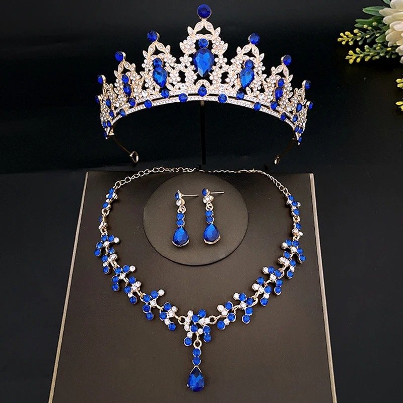 Conjunto De Collar Aretes y Tiara 3 Piezas
